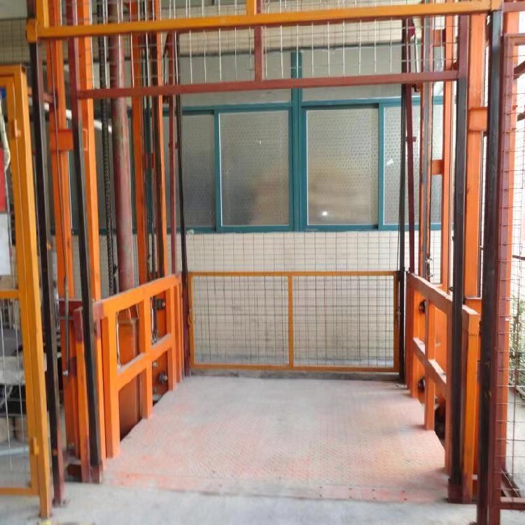 液压升降货梯生产厂家发展方向_液压升降货梯安装步骤详解_东营升降货梯故障如何解决
