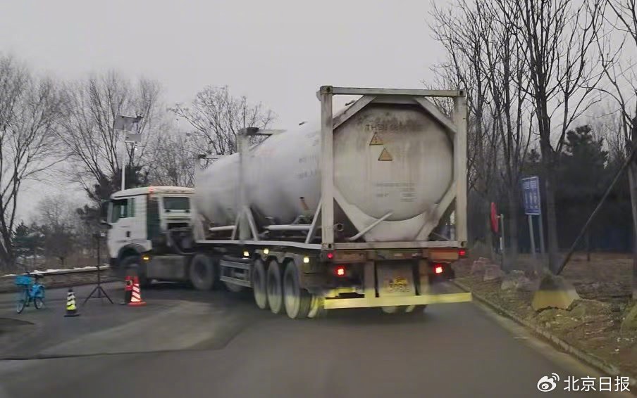 左堤路违法行驶问题_永定河左堤路交通监控设施_道路自动升降限高杆