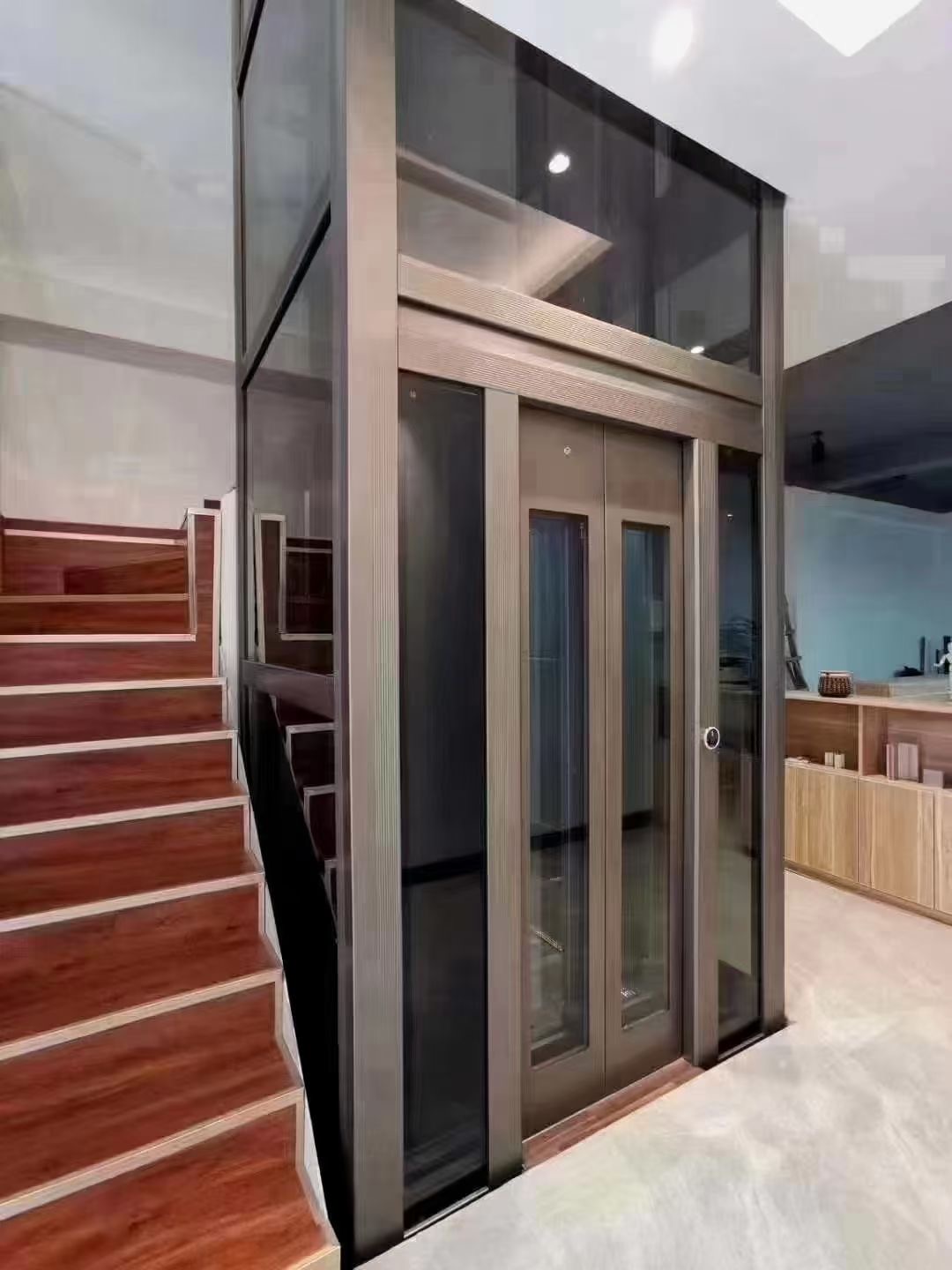 升降货梯如何选购_家用电梯曳引式液压式品牌对比_富元祥迅达三菱蒂升西继迅达口碑